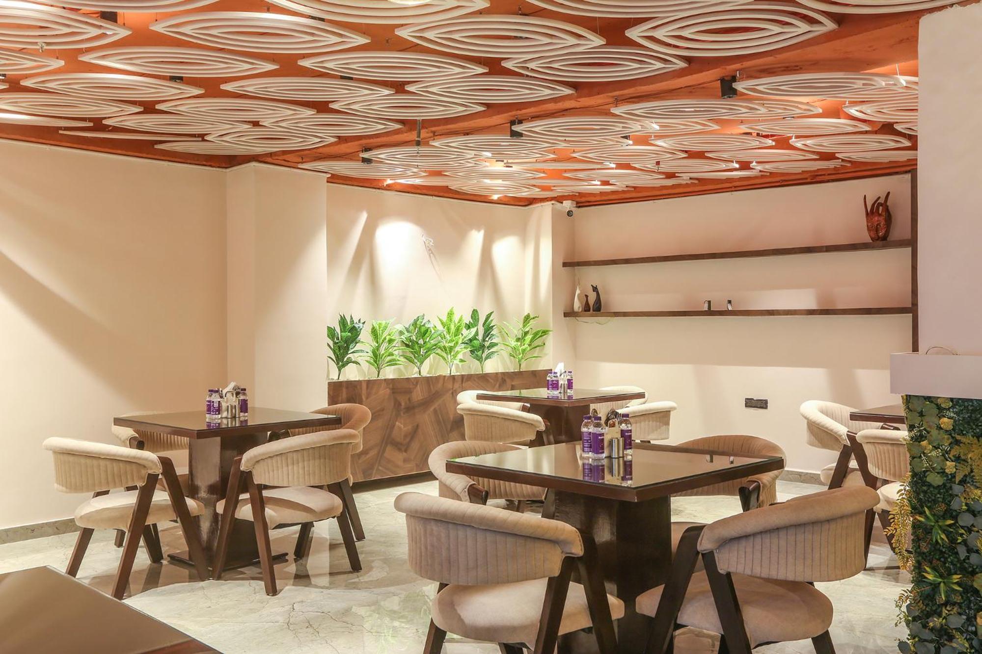גורגאון Hotel Green Lotus Luxe מראה חיצוני תמונה