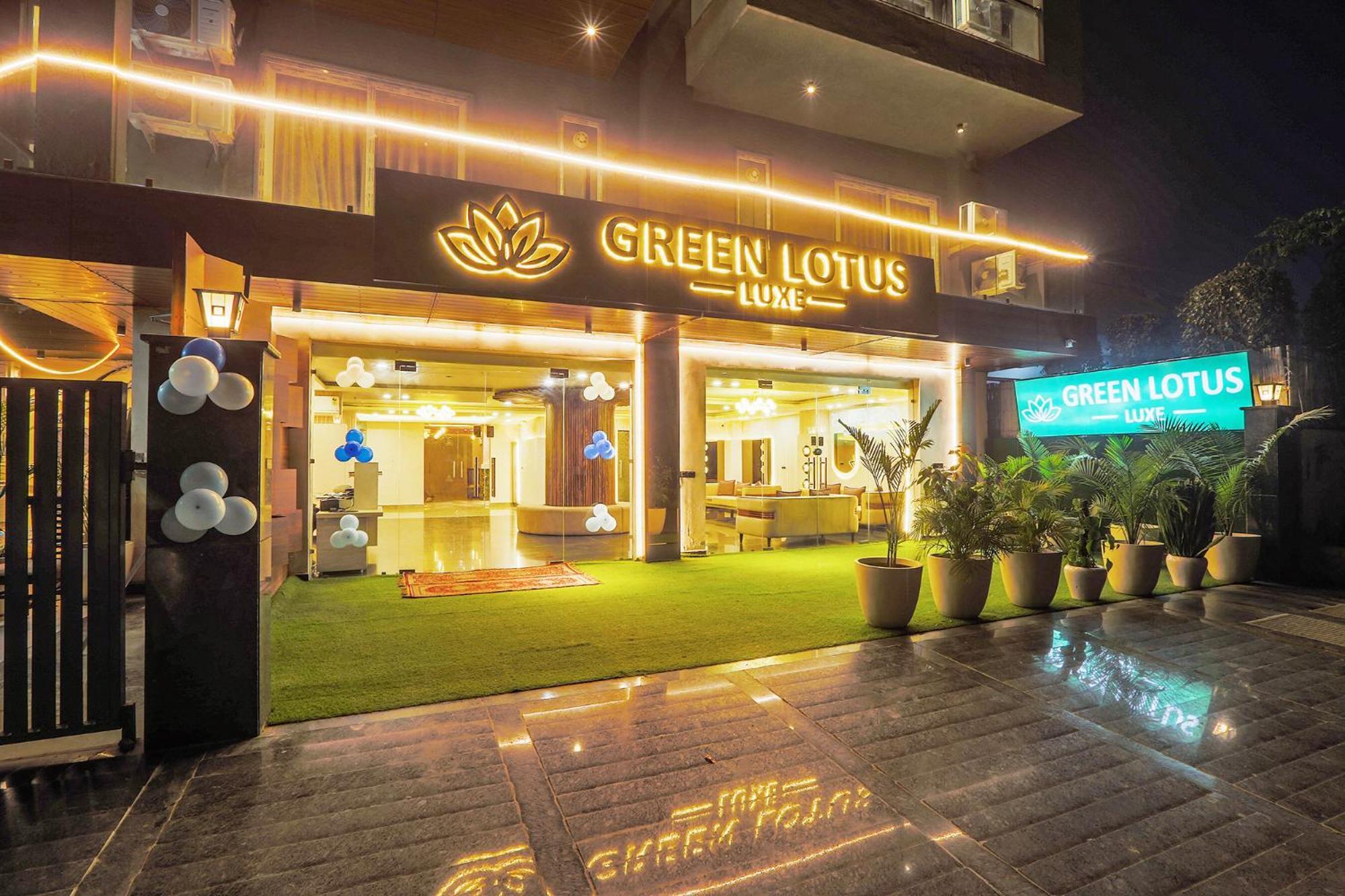 גורגאון Hotel Green Lotus Luxe מראה חיצוני תמונה
